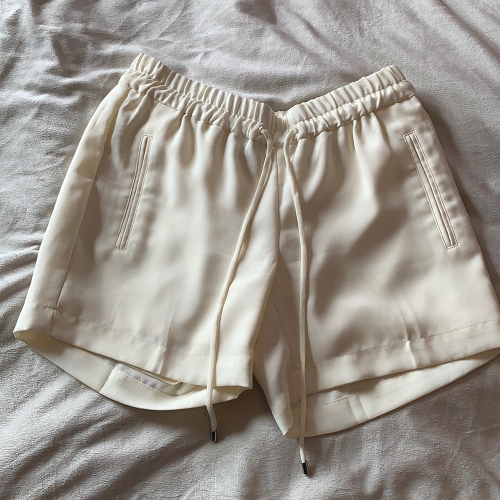 THE LIMITED size small shorts